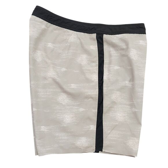 Vuori Peak Board Shorts Mens 34 Gray Swim Trunks Beach Travel Pool Outdoor - Picture 8 of 12